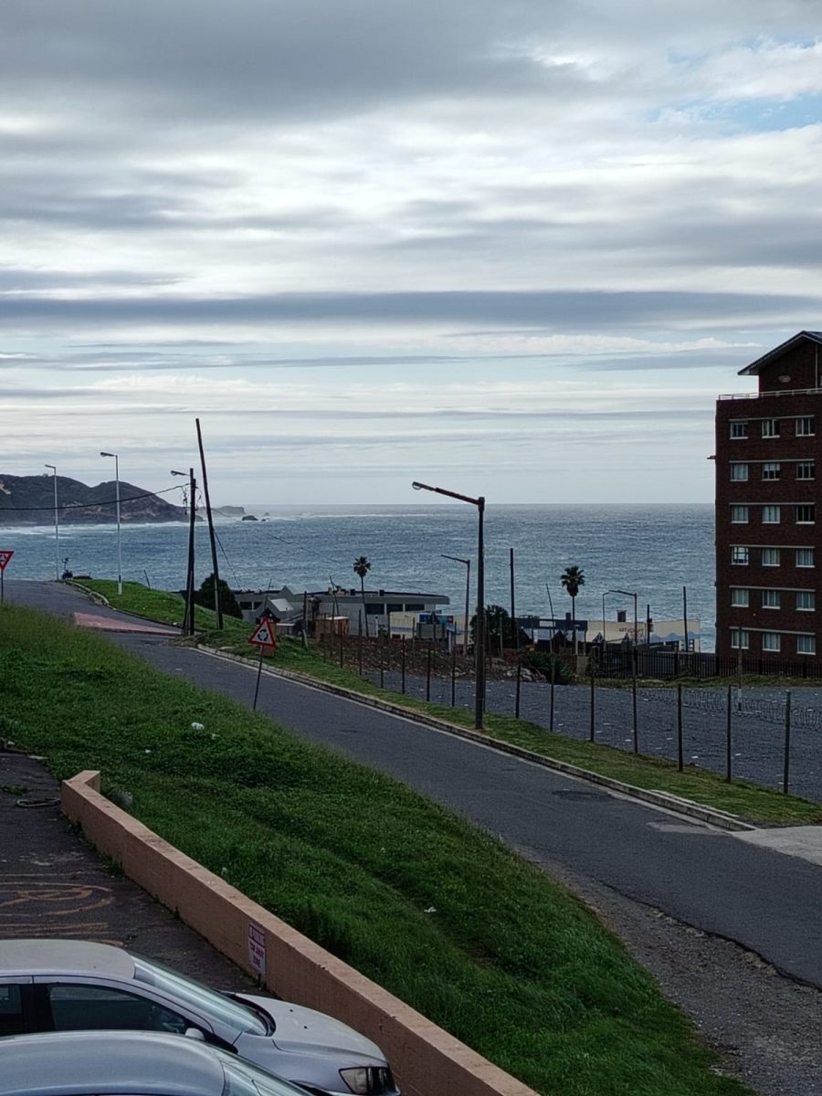 1 Bedroom Property for Sale in Quigney Eastern Cape